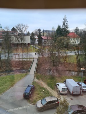 Přechodový semafor u můstku ulice Dukelská