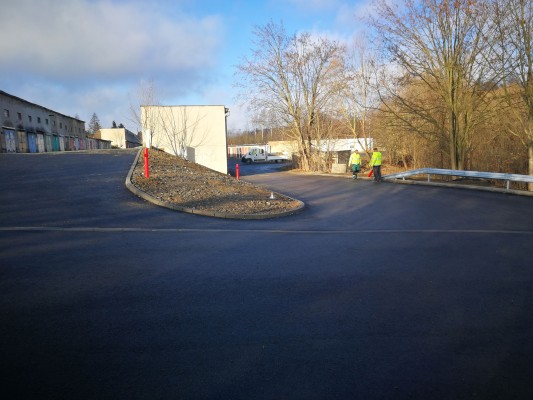 Kavalcova ulice - zobousměrnění včetně rekonstrukce lávky