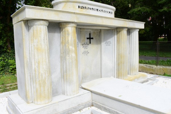 Renovace hrobky rodiny Olbrichů