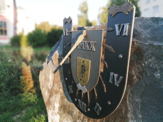 Sluneční hodiny pro město Bruntál