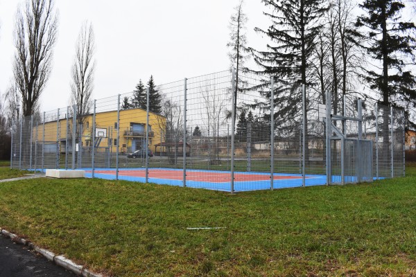 Víceúčelové sportovní hřiště – Pěší ulice