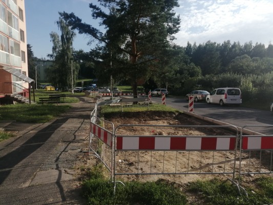 Doplnění parkovacích míst v ulici Uhlířská