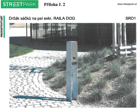 Stojany na papírové sáčky pro pejskaře v městském parku