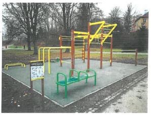 Trampolínky v parku